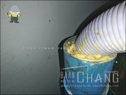ท่อน้ำทิ้ง ปิดปากท่อ ป้องกันไว้ด้วย PU foam แล้วนะ ไม่มีช่องว่างใดๆ
