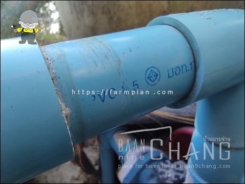 ท่อประปา ชนิด PVC ชั้นคุณภาพ 8.5 ที่เห็นในภาพ เป็นขนาด 1 นิ้ว ต่อปั๊มน้ำอยู่