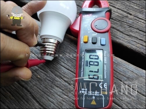 หลอดไฟ LED ใหม่ๆ แกะกล่อง จะขึ้นตัวเลขแบบนี้ ค่าที่อ่านได้ในภาพ มีหน่วยเป็น เม็กกะโอห์ม ใช้งานได้แน่นอน