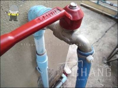 เข็มขัดรัดท่อ (Hose clamp) ไม่ต้องมันแพงไป แค่เข็มขัดรัดสาย (Cable tie) ก็พอแล้ว รัดแน่น เอาอยู่แน่นอน