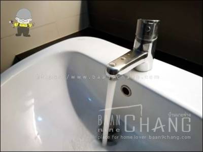 เปลี่ยนก๊อกน้ำ อ่างล้างหน้าตัวเดียว ค่าจ้าง 800 บาท