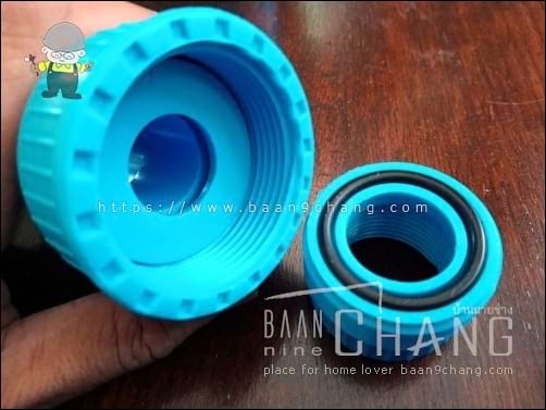ยูเนี่ยน PVC ชนิดเกลียวใน มีซีลยาง หรือ โอริง ทำหน้าที่ป้องกันการรั่วซึมของน้ำ ยูเนี่ยนแบบนี้รับแรงดันน้ำได้มาก
